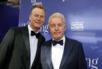 Amsterdam 11 oktober 2015
Premiere de tweeling in het nieuwe de la mar theater
Andre v Duin met partner