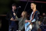 Haarzuilens 27 september 2015
Aktie om bomen te planten gepresenteerd door Beau v Erven Dorens en Angela Groothuizen.
oa Evelyn Struik Trijntje OOsterhuis Nick & Simon Marjan Berk Tineke Schouten Ruud Feltkamp en inge Ipenburg werken mee.