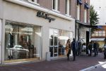 Amsterdam 19 september 2015
Annemarie v Gaal met nieuwe vriend Rhandy MacNack op de pc hooftstraat