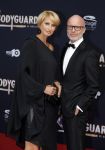 Utrecht 27 september 2015
Premiere the bodyguard met oa Romy Monteiro Mark v Eeuwen  Carolina Dijkhuizen en Patrick Martens. Anouk Smulders en Mart Visser