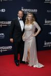 Utrecht 27 september 2015
Premiere the bodyguard met oa Romy Monteiro Mark v Eeuwen  Carolina Dijkhuizen en Patrick Martens. Antje Monteiro met vriend Dennis