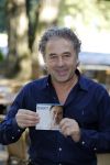 Hilversum 30 september 2015
Presentatie cd Bart Bosch. Bart zingt een liedje voor Jose Hoebee.
