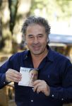 Hilversum 30 september 2015
Presentatie cd Bart Bosch. Bart zingt een liedje voor Jose Hoebee.
