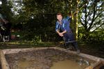 Haarzuilens 27 september 2015
Aktie om bomen te planten gepresenteerd door Beau v Erven Dorens en Angela Groothuizen.
oa Evelyn Struik Trijntje OOsterhuis Nick & Simon Marjan Berk Tineke Schouten Ruud Feltkamp en inge Ipenburg werken mee.