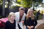 Haarzuilens 27 september 2015
Aktie om bomen te planten gepresenteerd door Beau v Erven Dorens en Angela Groothuizen.
oa Evelyn Struik Trijntje OOsterhuis Nick & Simon Marjan Berk Tineke Schouten Ruud Feltkamp en inge Ipenburg werken mee.