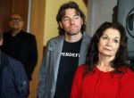 Baarn 4 oktober 2015
Presentatie boek Belinda Meuldijk in kasteel Groeneveld.
Aanwezig Thierry Duval Rob de Nijs Henriette de Nijs Julis Joshi en Robert.
Willeke Alberti krijgt het eerste boek.