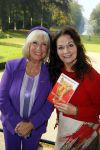 Baarn 4 oktober 2015
Presentatie boek Belinda Meuldijk in kasteel Groeneveld.
Aanwezig Thierry Duval Rob de Nijs Henriette de Nijs Julis Joshi en Robert.
Willeke Alberti krijgt het eerste boek.