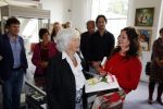 Baarn 4 oktober 2015
Presentatie boek Belinda Meuldijk in kasteel Groeneveld.
Aanwezig Thierry Duval Rob de Nijs Henriette de Nijs Julis Joshi en Robert.
Willeke Alberti krijgt het eerste boek. Belinda met haar moeder
