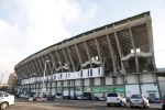 Sevilla 13/14 oktober 2015
Rafael v d Vaart heeft bezoek van zijn vriendin Christie die bij hem op bezoek is in zijn huis in Sevilla. Voetbalstadion Sevilla
