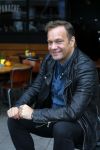 Amsterdam 7 oktober 2015
Carlo Boszhard en zijn vriend Herald bij de presentatie van zijn nieuwe programma.
