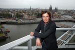 Amsterdam 5 oktober 2015
Presentatie boek inge Ipenburg bij het double Tree hotel.
Jan Kooijman ontvangt het eerste boek. Casper v Bohemen