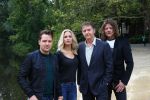 Amsterdam, 21 September 2015
Perspresentatie Dokter Tinus  Dr. Tinus
Cast met Thom Hoffman, Tygo Gernandt, Jennifer Hoffman en Job Bovenlander