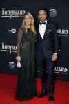 Utrecht 27 september 2015
Premiere the bodyguard met oa Romy Monteiro Mark v Eeuwen  Carolina Dijkhuizen en Patrick Martens. Chantal Janzen met man Marco