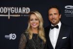 Utrecht 27 september 2015
Premiere the bodyguard met oa Romy Monteiro Mark v Eeuwen  Carolina Dijkhuizen en Patrick Martens. Chantal Janzen met man Marco