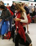Schiphol 17 oktober 2015
Vhristie de nieuwe vriendin van Rafael v d Vaart komt aan op schiphol nadat ze 5 dagen in Sevilla is geweest.