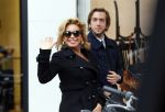 Amsterdam 8 oktober 2015 
Connie Breukhoven met een kennis op pc hooftstraat