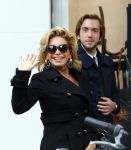 Amsterdam 8 oktober 2015 
Connie Breukhoven met een kennis op pc hooftstraat