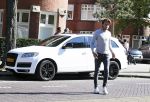 Amsterdam 1 oktober 2015
Dave Roelvink met zijn eerste eigen nieuwe auto een audi Q7