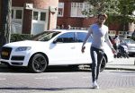 Amsterdam 1 oktober 2015
Dave Roelvink met zijn eerste eigen nieuwe auto een audi Q7