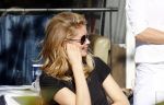 Amsterdam 30 september 2015 
Doutzen Kroes met manager Sarah Keller en PA op terras.