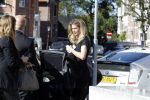 Amsterdam 30 september 2015 
Doutzen Kroes met manager Sarah Keller en PA op terras.
