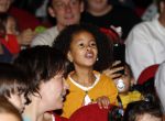 Hilversum 27 september 2015
Premiere twee kleine kleutertjes met Monique Smit naar verhaal van Jan Smit. Ze krijgen uit handen van edsilia Rombley dubbel platina. Edsilia was met haar twee kinderen
