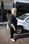 Rijswijk 1 oktober 2015
Erica Terpstra bij opening van haar kapper zijn kapsalon. Franklin Brown staat te zingen.