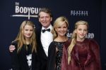 Utrecht 27 september 2015
Premiere the bodyguard met oa Romy Monteiro Mark v Eeuwen  Carolina Dijkhuizen en Patrick Martens.