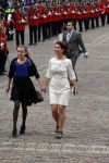 Den Haag 15 september 2015
Prinsjesdag 2015 met Koning Willem Alexander Koningin Maxima prins Constantijn en Prinses Laurentien. Dit jaar wordt de gouden koets voorlopig voor het laatst gebruikt. Esther Ouwehand met dochter