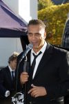 Rijswijk 1 oktober 2015
Erica Terpstra bij opening van haar kapper zijn kapsalon. Franklin Brown staat te zingen.