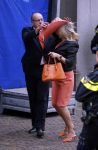 Den Haag 15 september 2015
Prinsjesdag 2015 met Koning Willem Alexander Koningin Maxima prins Constantijn en Prinses Laurentien. Dit jaar wordt de gouden koets voorlopig voor het laatst gebruikt. De hoed van de vrouw van Fred Teeven waait weg