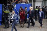 Den Haag 15 september 2015
Prinsjesdag 2015 met Koning Willem Alexander Koningin Maxima prins Constantijn en Prinses Laurentien. Dit jaar wordt de gouden koets voorlopig voor het laatst gebruikt. Geert Wilders met zijn vrouw en beveiliging
