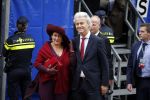 Den Haag 15 september 2015
Prinsjesdag 2015 met Koning Willem Alexander Koningin Maxima prins Constantijn en Prinses Laurentien. Dit jaar wordt de gouden koets voorlopig voor het laatst gebruikt. Geert Wilders met zijn vrouw en beveiliging