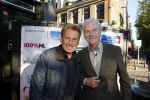Amsterdam 30 september 2015
Boekpresenatie Joop van Tellingen in Players. Aanwezig Dennis Ria Nathalie en Fender v Tellingen alsmede rest van de familie. Hennie Huisman met Rein Sluik