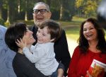 Baarn 4 oktober 2015
Presentatie boek Belinda Meuldijk in kasteel Groeneveld.
Aanwezig Thierry Duval Rob de Nijs Henriette de Nijs Julis Joshi en Robert.
Willeke Alberti krijgt het eerste boek.
