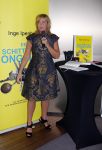 Amsterdam 5 oktober 2015
Presentatie boek inge Ipenburg bij het double Tree hotel.
Jan Kooijman ontvangt het eerste boek.