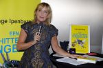 Amsterdam 5 oktober 2015
Presentatie boek inge Ipenburg bij het double Tree hotel.
Jan Kooijman ontvangt het eerste boek.