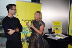 Amsterdam 5 oktober 2015
Presentatie boek inge Ipenburg bij het double Tree hotel.
Jan Kooijman ontvangt het eerste boek.