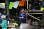 Haarzuilens 27 september 2015
Aktie om bomen te planten gepresenteerd door Beau v Erven Dorens en Angela Groothuizen.
oa Evelyn Struik Trijntje OOsterhuis Nick & Simon Marjan Berk Tineke Schouten Ruud Feltkamp en inge Ipenburg werken mee.