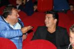 Hilversum 27 september 2015
Premiere twee kleine kleutertjes met Monique Smit naar verhaal van Jan Smit. Ze krijgen uit handen van edsilia Rombley dubbel platina. Jan met Edwin Bredius