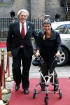 Den Haag 15 september 2015
Prinsjesdag 2015 met Koning Willem Alexander Koningin Maxima prins Constantijn en Prinses Laurentien. Dit jaar wordt de gouden koets voorlopig voor het laatst gebruikt.
Jetta Klijnsma achter de rollater