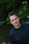 Amsterdam, 21 September 2015
Perspresentatie Dokter Tinus  Dr. Tinus
Job Bovenlander