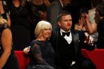 Amsterdam 15 oktober 2015
Uitreiking van de 50e televizierring in carre. Johnny de Mol wint de tv ster en de ring voor Syndroom en Linda de Mol krijgt Oevre prijs. Johnny met zijn moeder Willeke Alberti