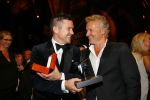 Amsterdam 15 oktober 2015
Uitreiking van de 50e televizierring in carre. Johnny de Mol wint de tv ster en de ring voor Syndroom en Linda de Mol krijgt Oevre prijs. Johnny met Ereland Galjaard