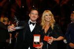 Amsterdam 15 oktober 2015
Uitreiking van de 50e televizierring in carre. Johnny de Mol wint de tv ster en de ring voor Syndroom en Linda de Mol krijgt Oevre prijs.