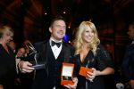 Amsterdam 15 oktober 2015
Uitreiking van de 50e televizierring in carre. Johnny de Mol wint de tv ster en de ring voor Syndroom en Linda de Mol krijgt Oevre prijs.