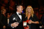 Amsterdam 15 oktober 2015
Uitreiking van de 50e televizierring in carre. Johnny de Mol wint de tv ster en de ring voor Syndroom en Linda de Mol krijgt Oevre prijs.
