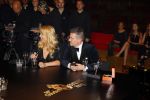 Amsterdam 15 oktober 2015
Uitreiking van de 50e televizierring in carre. Johnny de Mol wint de tv ster en de ring voor Syndroom en Linda de Mol krijgt Oevre prijs.