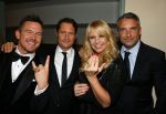 Amsterdam 15 oktober 2015
Uitreiking van de 50e televizierring in carre. Johnny de Mol wint de tv ster en de ring voor Syndroom en Linda de Mol krijgt Oevre prijs. Johnny en Linda met Bert Habets en Mathias Scholten