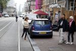 Amsterdam 6 oktober 2015 
Katja Schuurman brnegt haar vriend Freek v Noordwijk van zijn ene restaurant naar zijn andere restaurant ion Amsterdam